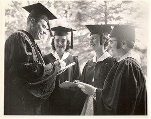 Image description is not available for 1957.066